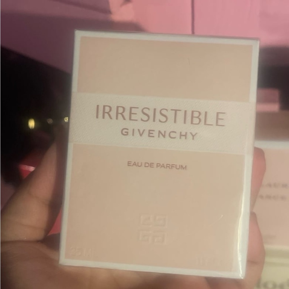 Givenchy Irresistible edp 1.1 fl oz